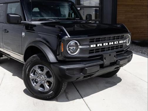 Shadow Black 2025 Ford Bronco Big Bend
