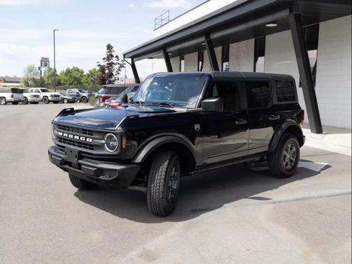 Shadow Black 2025 Ford Bronco Big Bend
