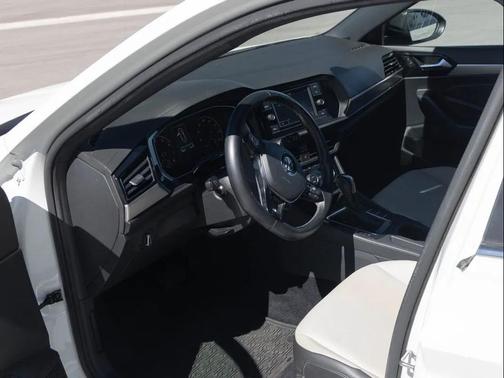 2021 Volkswagen Jetta 1.4T R-Line