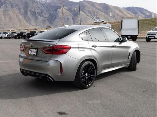 2015 BMW X6 M 