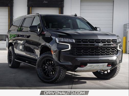 Black 2022 Chevrolet Suburban Z71