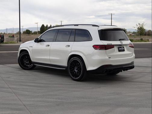 Diamond White Metallic 2021 Mercedes-Benz AMG GLS 63 Base