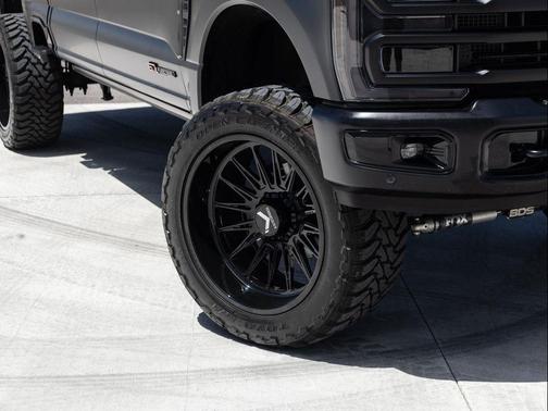 Agate Black 2025 Ford F-350 Platinum