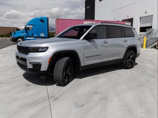 Silver Zynith 2025 Jeep Grand Cherokee L Limited