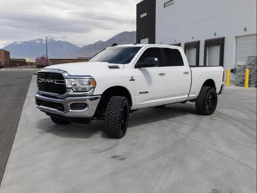 Bright White 2019 RAM 3500 Big Horn