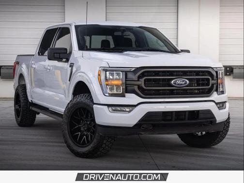 Oxford White 2023 Ford F-150 XLT