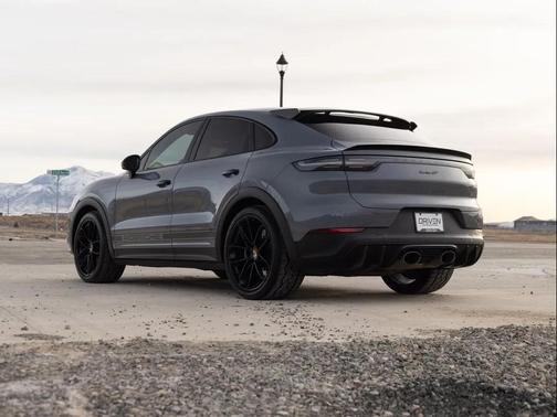 2023 Porsche Cayenne Turbo GT