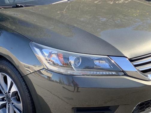 Photo 4 of 39 of 2014 Honda Accord LX