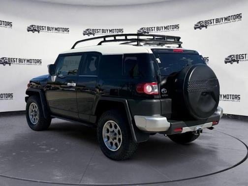 2013 Toyota FJ Cruiser Base