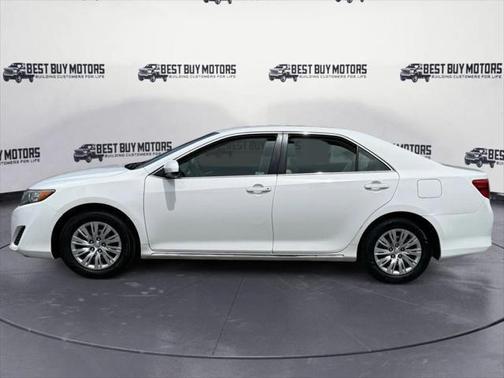 2014 Toyota Camry Hybrid LE