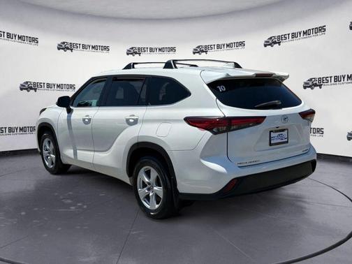 2020 Toyota Highlander LE