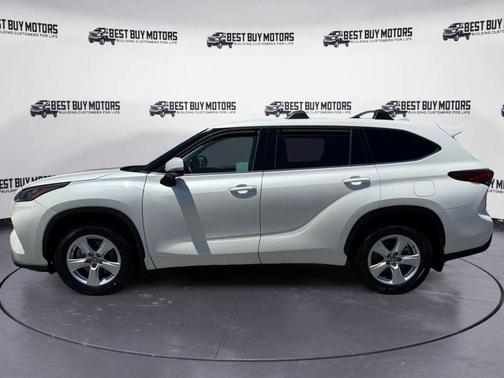 2020 Toyota Highlander LE