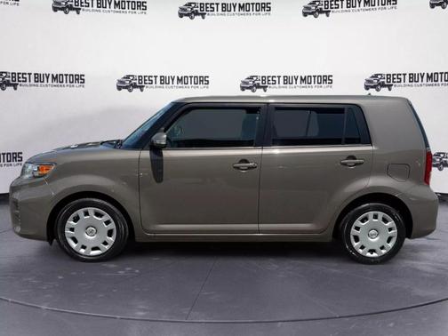 2015 Scion xB