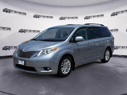 2011 Toyota Sienna XLE