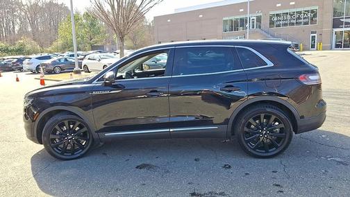 2022 Lincoln Nautilus Reserve