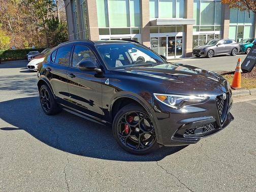 2023 Alfa Romeo Stelvio Quadrifoglio