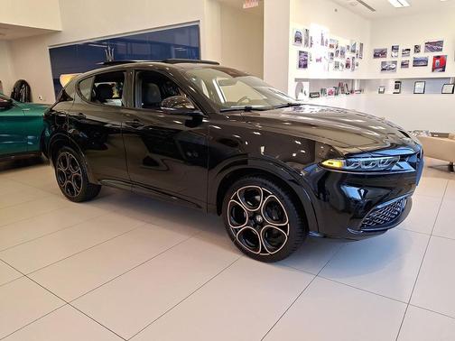 2025 Alfa Romeo Tonale Intensa AWD