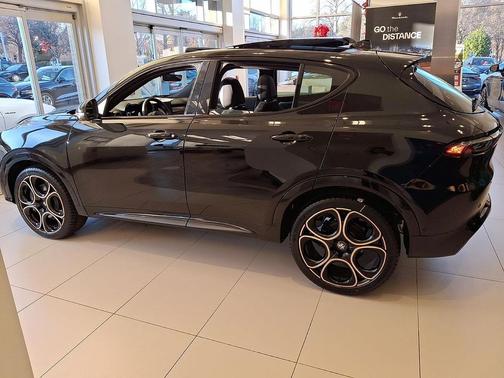 2025 Alfa Romeo Tonale Intensa AWD