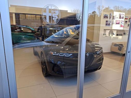 2025 Alfa Romeo Tonale Intensa AWD