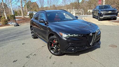 2025 Alfa Romeo Stelvio Sprint AWD