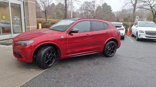 2024 Alfa Romeo Stelvio Quadrifoglio