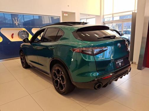 2025 Alfa Romeo Stelvio Sprint AWD