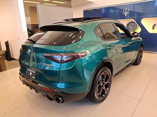 2025 Alfa Romeo Stelvio Sprint AWD