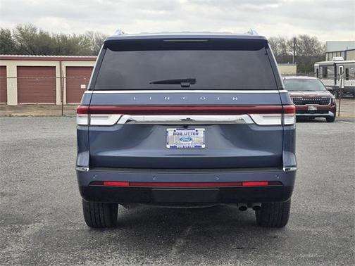 2022 Lincoln Navigator L Reserve