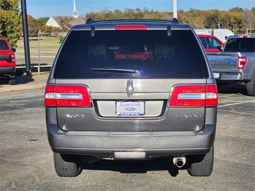 2012 Lincoln Navigator Base