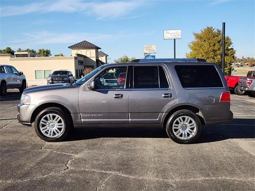 2012 Lincoln Navigator Base