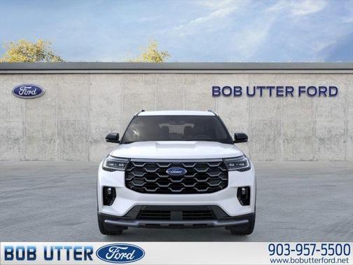 Star White 2026 Ford Explorer Platinum