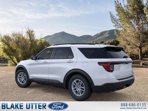 Space White Metallic 2026 Ford Explorer Active