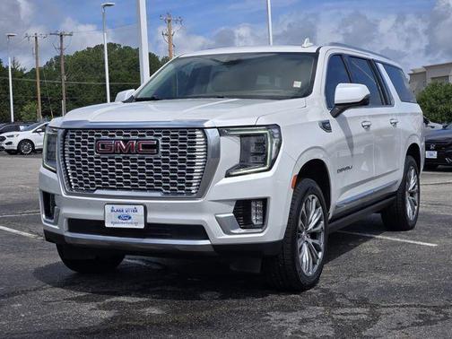 White Frost Tri-Coat 2021 GMC Yukon XL Denali