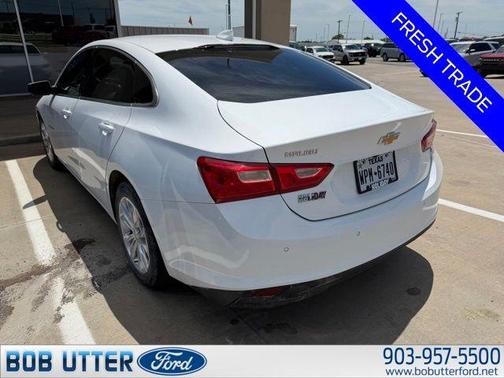 Summit White 2024 Chevrolet Malibu LT