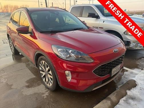 2020 Ford Escape Titanium Hybrid