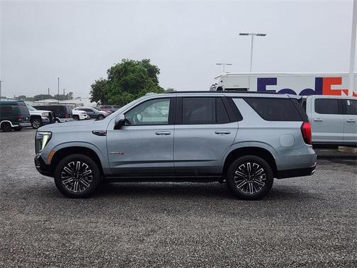 2025 GMC Yukon AT4