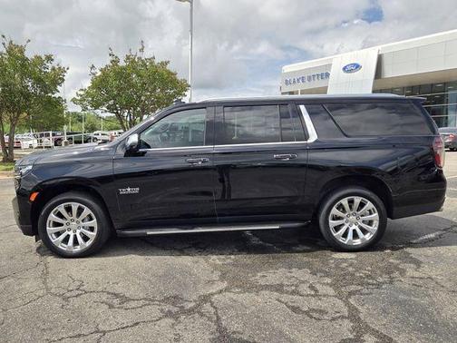 Black 2024 Chevrolet Suburban Premier