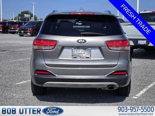 Titanium Silver 2017 Kia Sorento EX