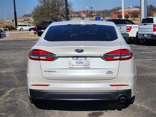 2020 Ford Fusion SE