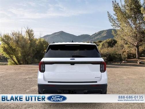 2025 Ford Explorer ST-Line