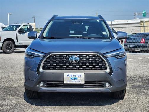 2023 Toyota Corolla Cross XLE