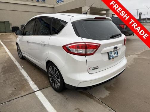 2017 Ford C-Max Energi Titanium