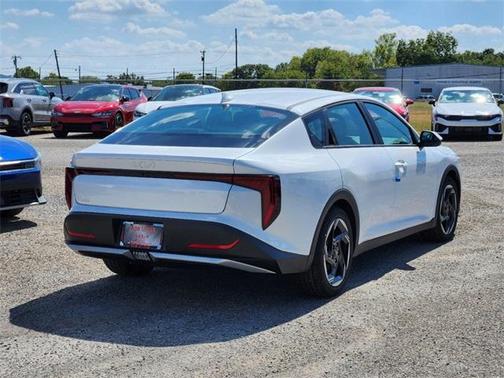 2025 Kia K4 EX