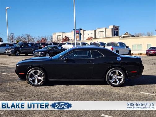 2015 Dodge Challenger SXT
