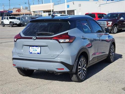 2023 Nissan Kicks SV