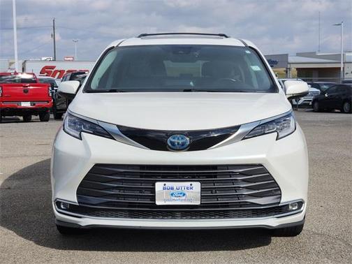 2021 Toyota Sienna Limited