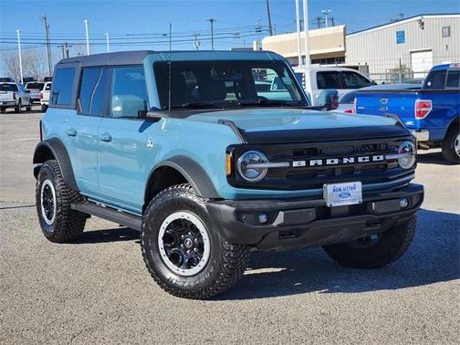 2023 Ford Bronco Outer Banks
