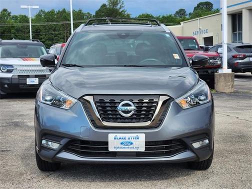 2020 Nissan Kicks SR