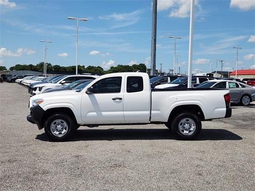 2022 Toyota Tacoma SR