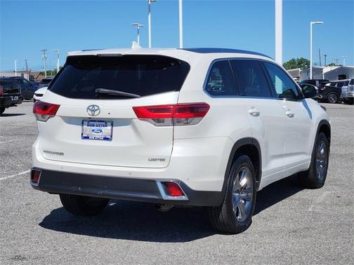 2018 Toyota Highlander Limited Platinum